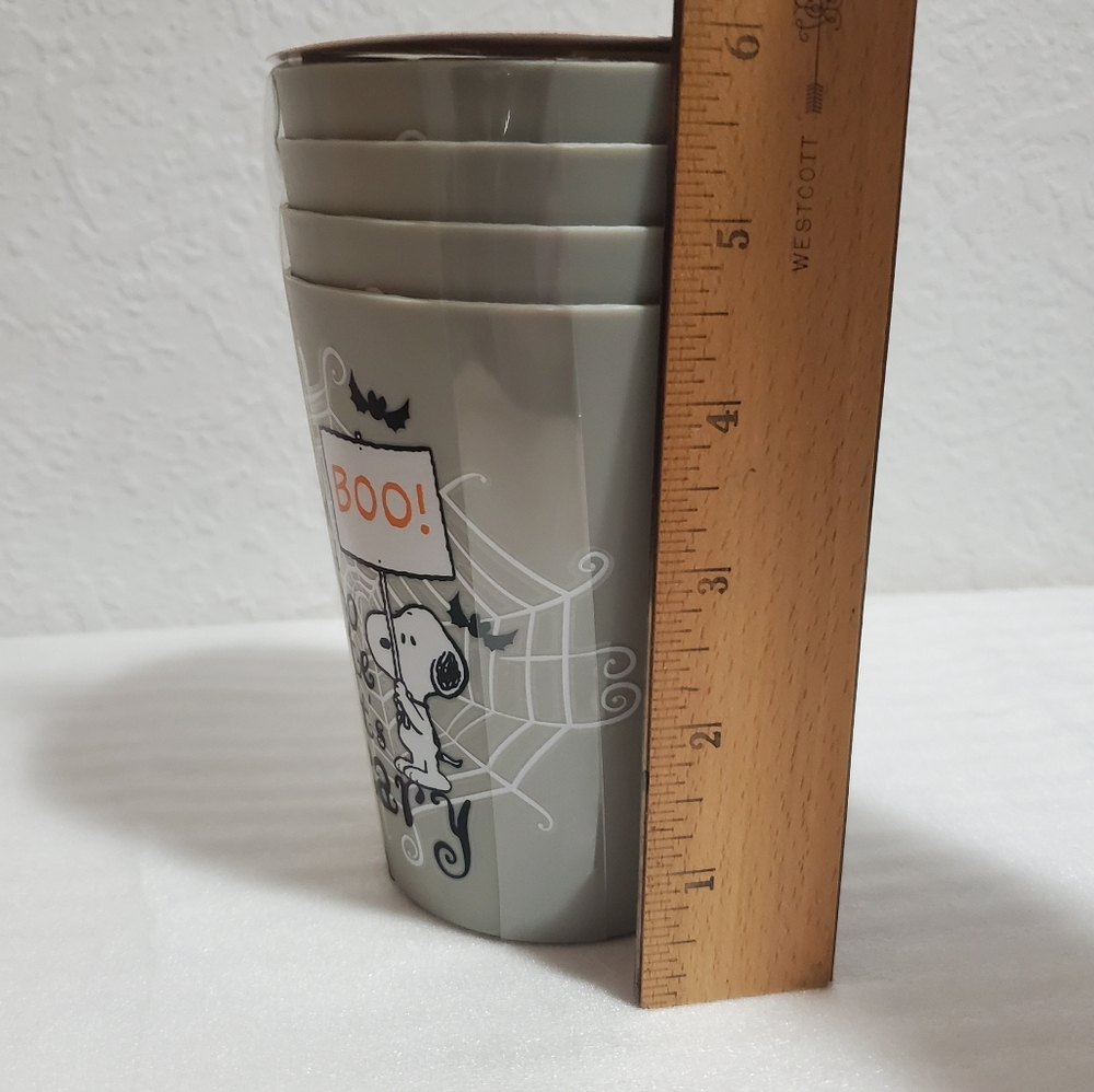 Peanuts Snoopy Halloween 'BOO!' Gray Party Cups - 4 Pack - Picture 4 of 4